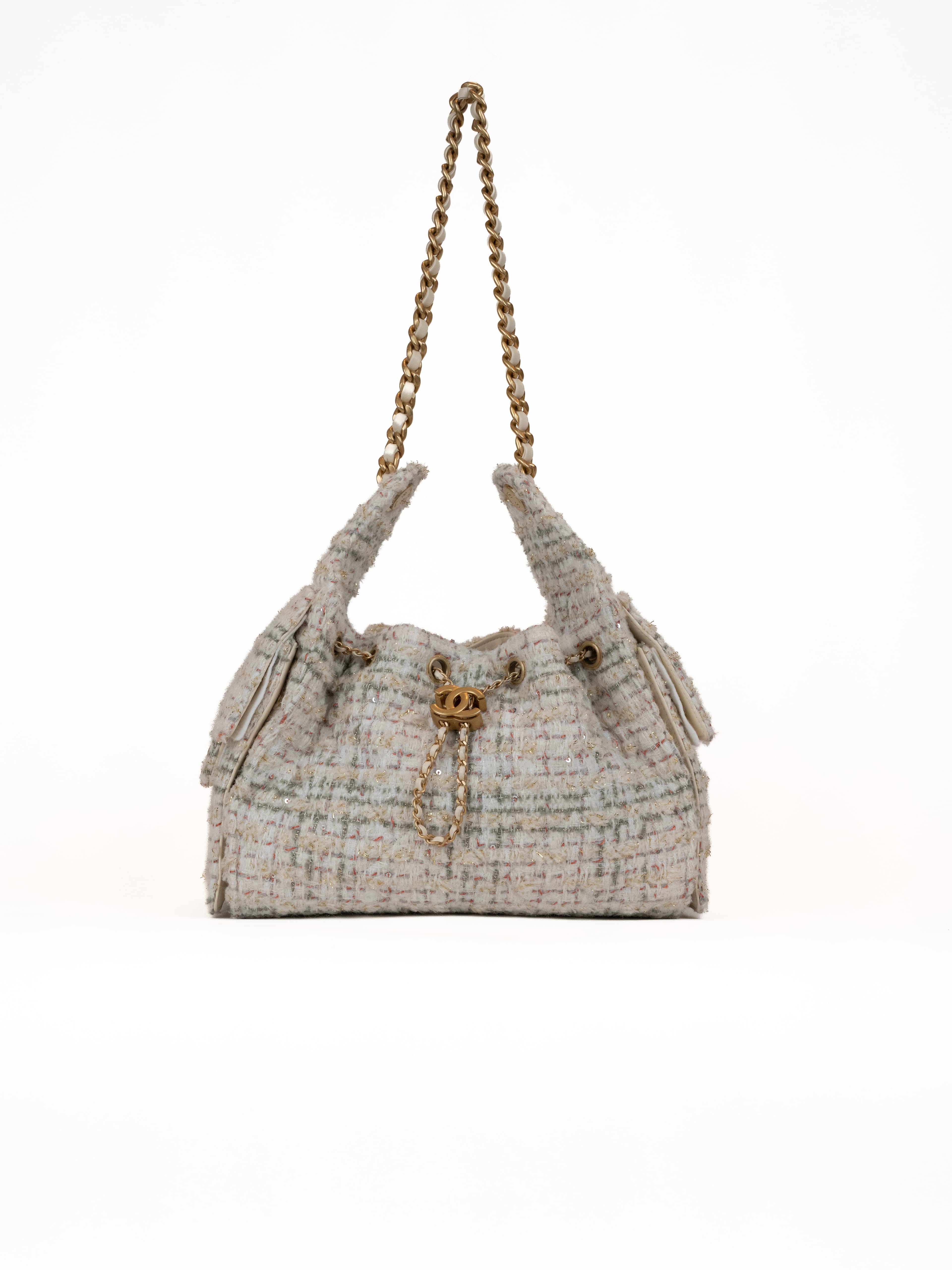Chanel Chanel Tweed 25 Drawstring Bucket bag